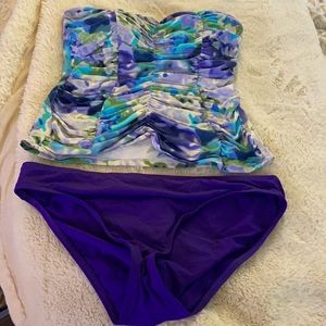 Gorgeous tankini sz12  like new! 2 bottoms include